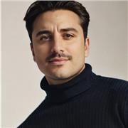 Profesor de chino mandarín en Bilbao, especializado en alumnos principiantes. Ofrezco clases dinámicas y prácticas.